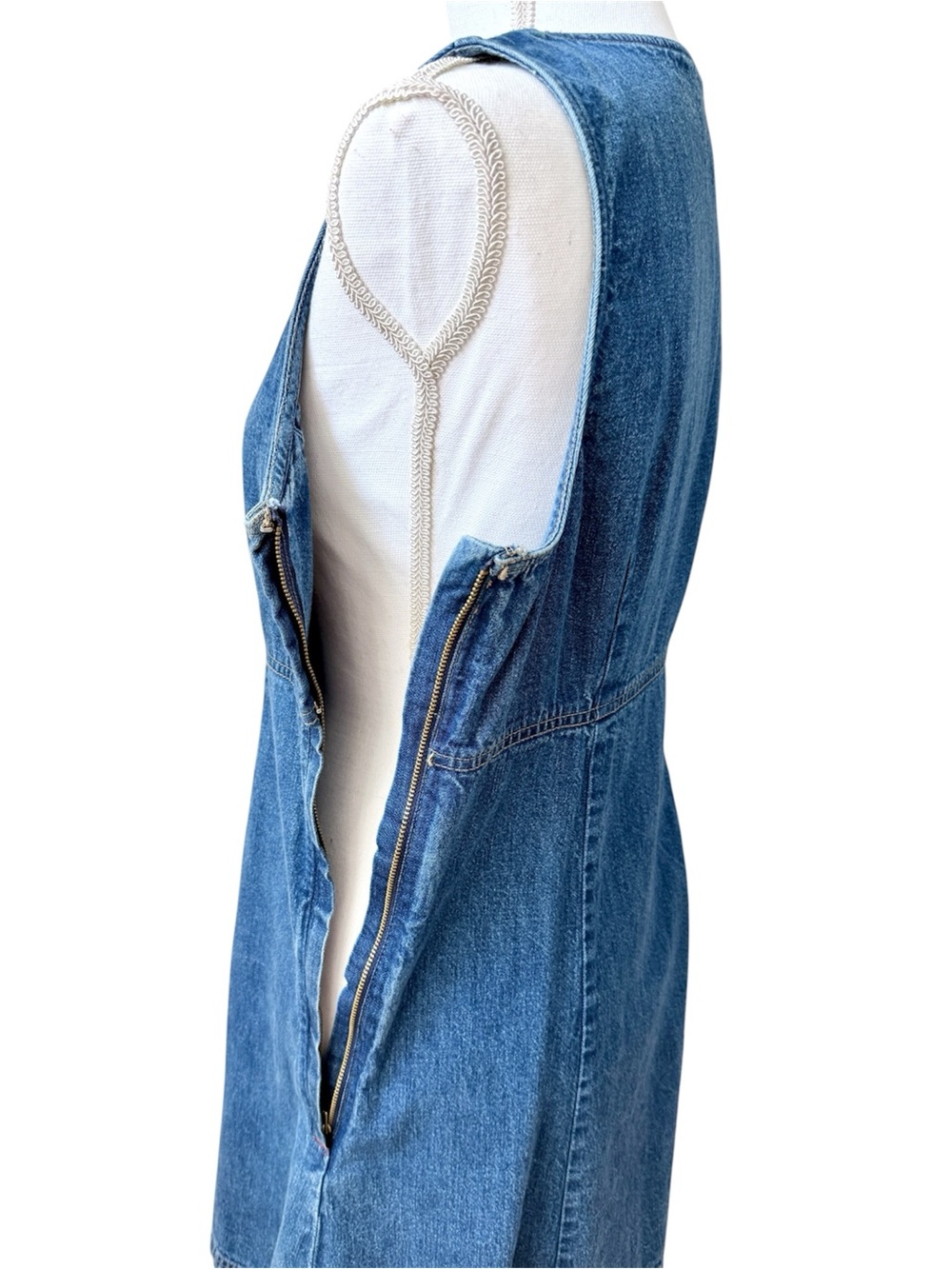 AE Studio Classic Blue Denim V-Neck Sleeveless Mini Dress Size M - Picture 5 of 10